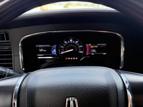 Used 2016 Lincoln Navigator Reserve AWD/4WD image 32