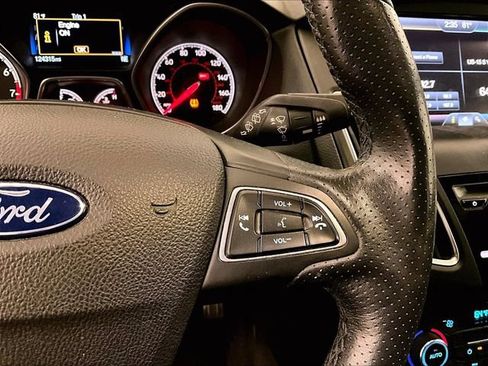 Used 2015 Ford Focus ST w/ Equipment Group 402A FWD image 18