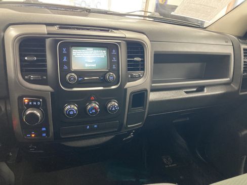 Used 2017 RAM 1500 Express w/ Black Ram 1500 Express Group image 21