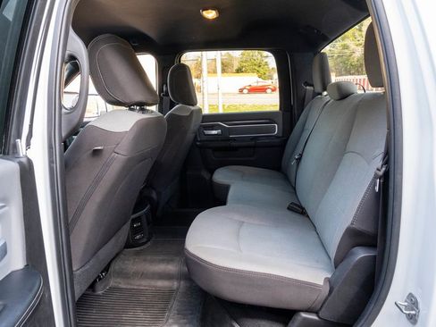 Used 2022 RAM 2500 Big Horn w/ Cold Weather Group image 28