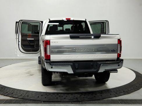 Used 2019 Ford F250 King Ranch w/ King Ranch Ultimate Package AWD/4WD image 15