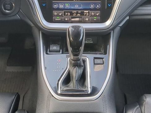 Used 2025 Subaru Outback Touring AWD/4WD image 18