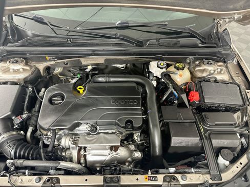 Used 2023 Chevrolet Malibu LT FWD image 31