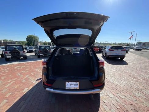 Used 2024 Chevrolet TrailBlazer LT w/ Driver Confidence Package AWD/4WD image 34