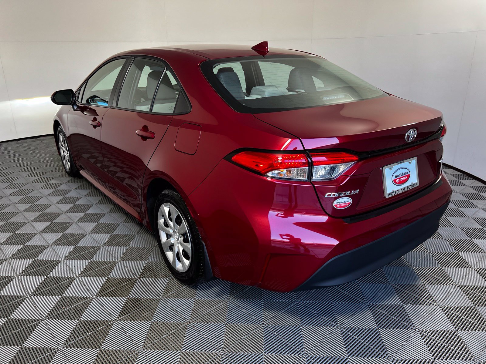 Certified 2025 Toyota Corolla LE FWD image 7