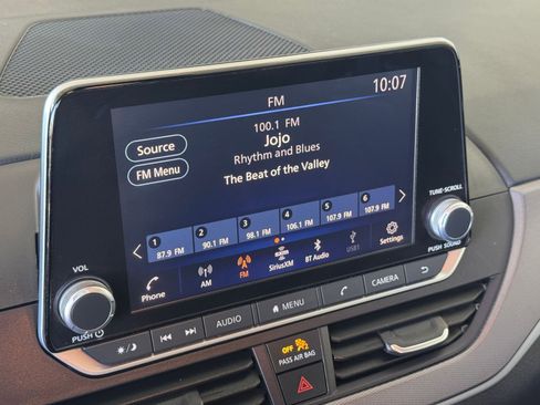 Used 2025 Nissan Altima 2.5 SR image 20