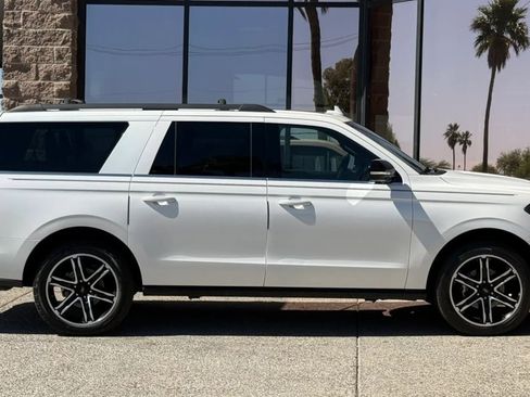 Used 2019 Ford Expedition Max Limited AWD/4WD image 14