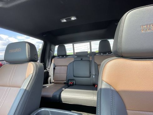 Certified 2025 Chevrolet Silverado 2500 High Country w/ High Country Premium Package AWD/4WD image 21