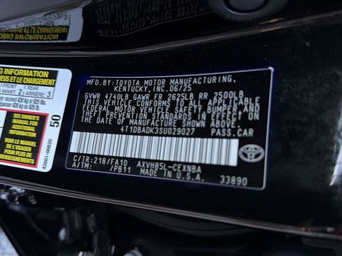 Used 2025 Toyota Camry LE w/ Convenience Package AWD/4WD image 40