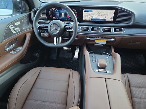 Used 2026 Mercedes-Benz GLS 580 4MATIC image 14