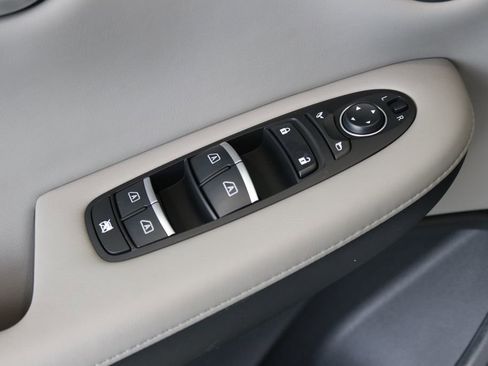 Certified 2025 INFINITI QX50 Luxe image 14