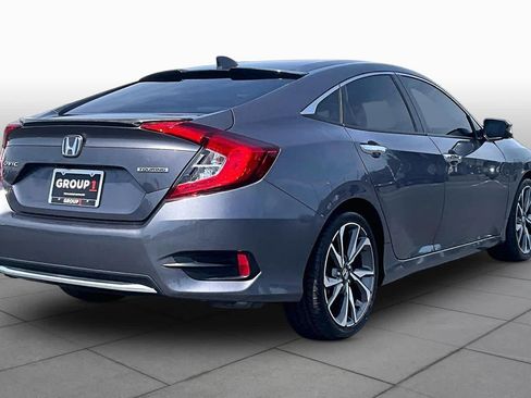 Used 2019 Honda Civic Touring image 12