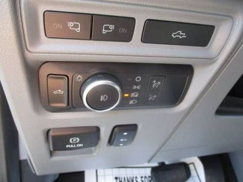 Used 2022 Ford F150 Lariat w/ Max Trailer Tow Package image 6