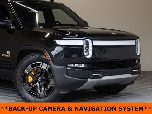 Used 2022 Rivian R1T Adventure image 3