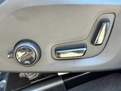 New 2025 Volvo XC60 B5 Ultra w/ Protection Package Premier image 22