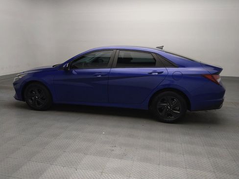 Used 2023 Hyundai Elantra SEL FWD image 3