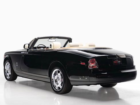 Used 2010 Rolls-Royce Phantom Drophead Coupe RWD image 11