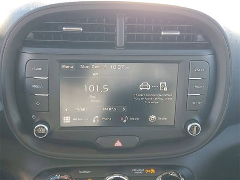 Used 2024 Kia Soul LX w/ Option Group 015 image 16