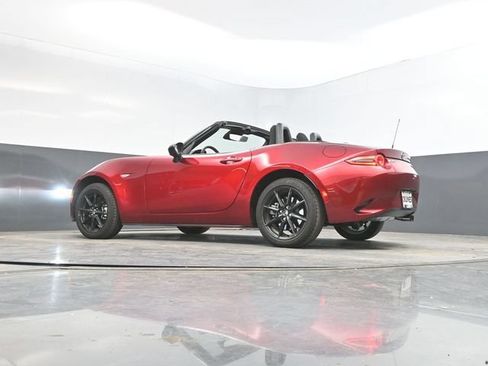 Used 2025 MAZDA MX-5 Miata Sport RWD image 45