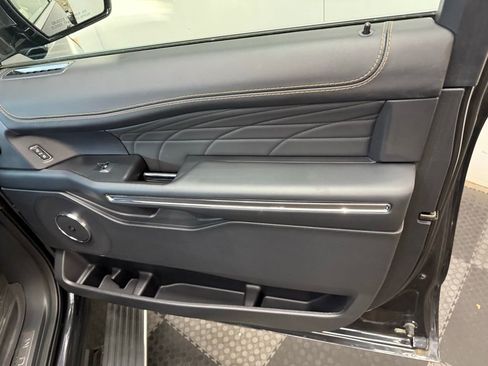 Certified 2023 Ford Expedition Platinum image 53