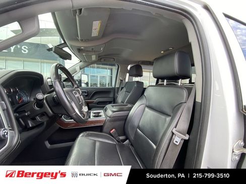 Used 2018 GMC Sierra 3500 SLT w/ Duramax Plus Package AWD/4WD image 8