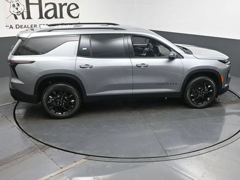 New 2026 Chevrolet Traverse LT w/ Midnight/Sport Edition AWD/4WD image 18