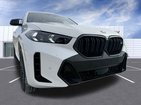 Used 2025 BMW X6 M60i image 8