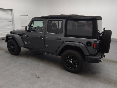 Used 2018 Jeep Wrangler Unlimited Sport S AWD/4WD image 3