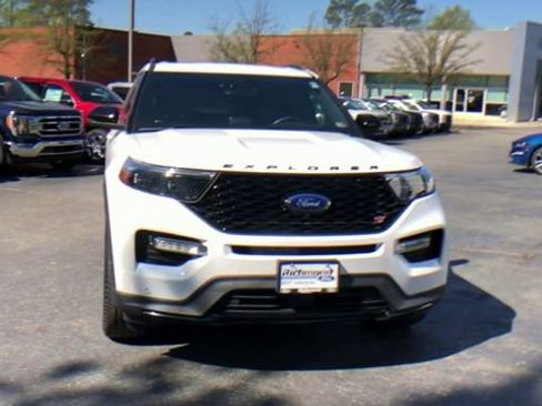 Used 2020 Ford Explorer ST w/ ST Street Pack AWD/4WD image 4