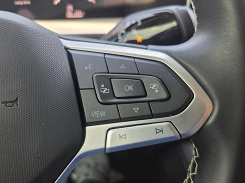 Certified 2026 Volkswagen Tiguan SE FWD image 22