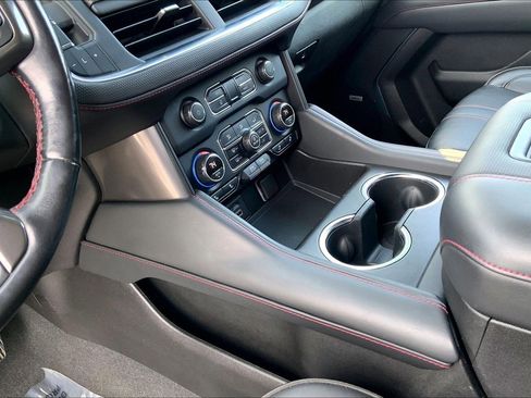 Used 2021 Chevrolet Suburban RST w/ Luxury Package image 13