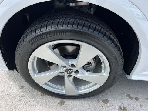 New 2025 Audi Q5 Premium Plus image 11