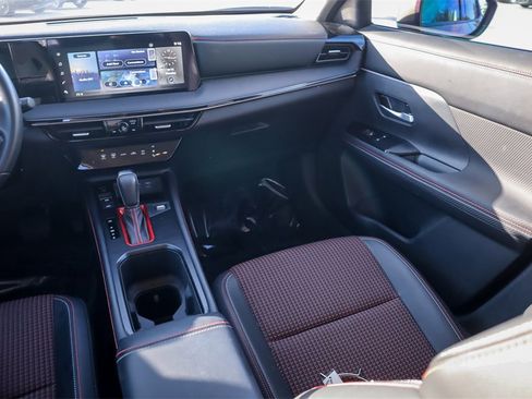 Used 2025 Nissan Kicks SR image 20