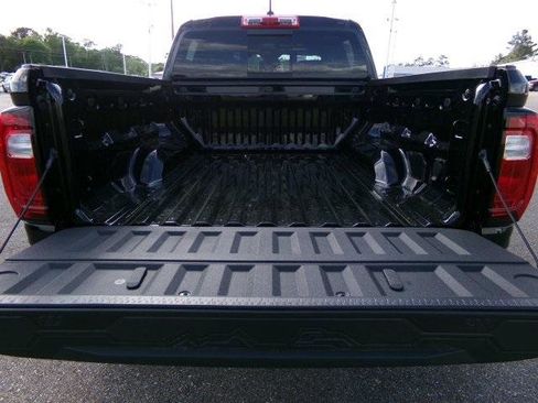 New 2025 GMC Canyon Elevation w/ Convenience Package image 18