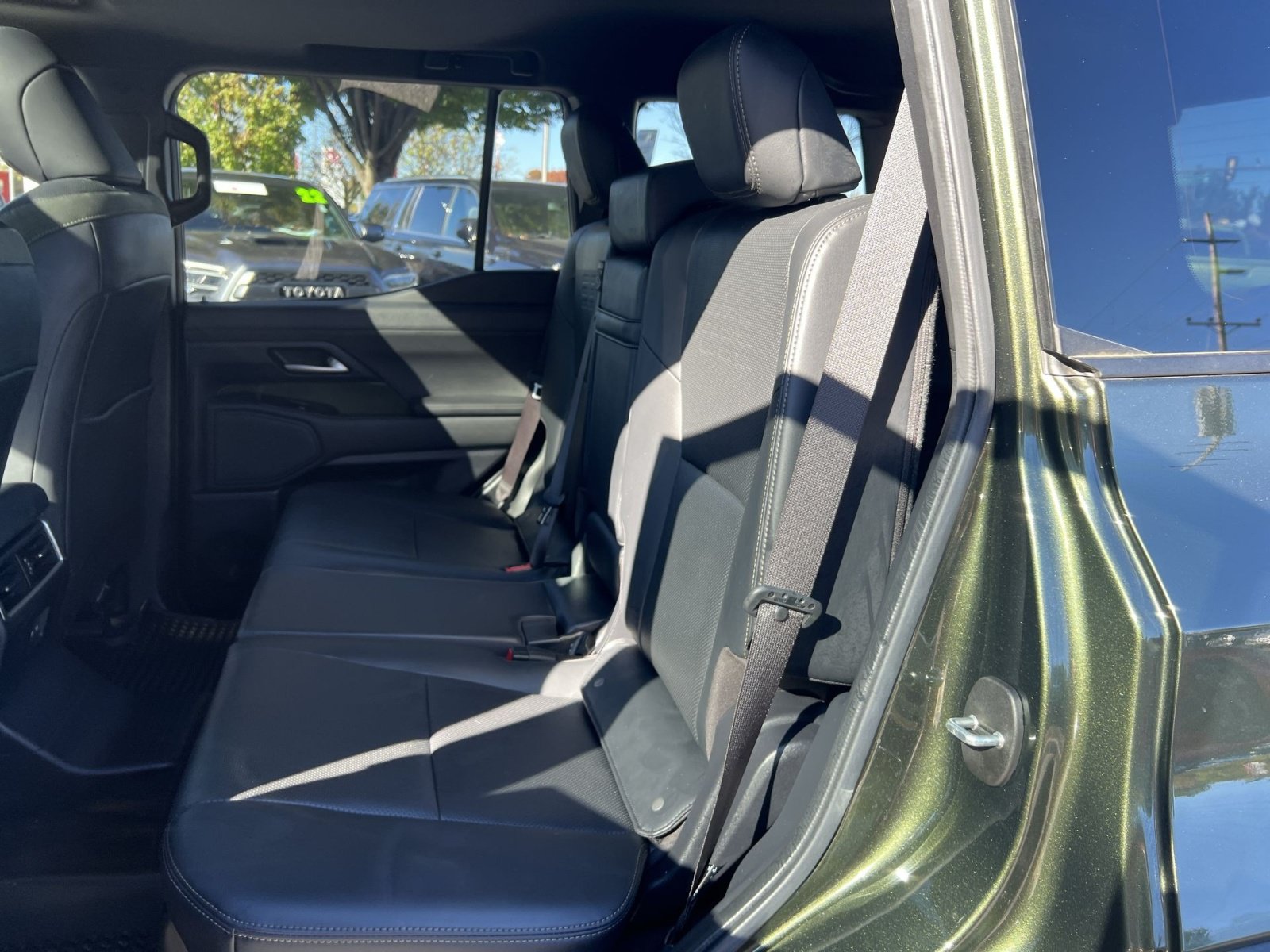Used 2024 Lexus GX 550 AWD/4WD image 25