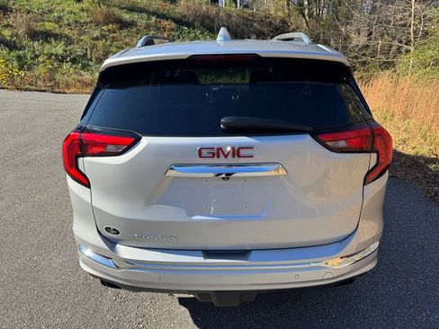 Used 2020 GMC Terrain Denali w/ Denali Premium Package image 7