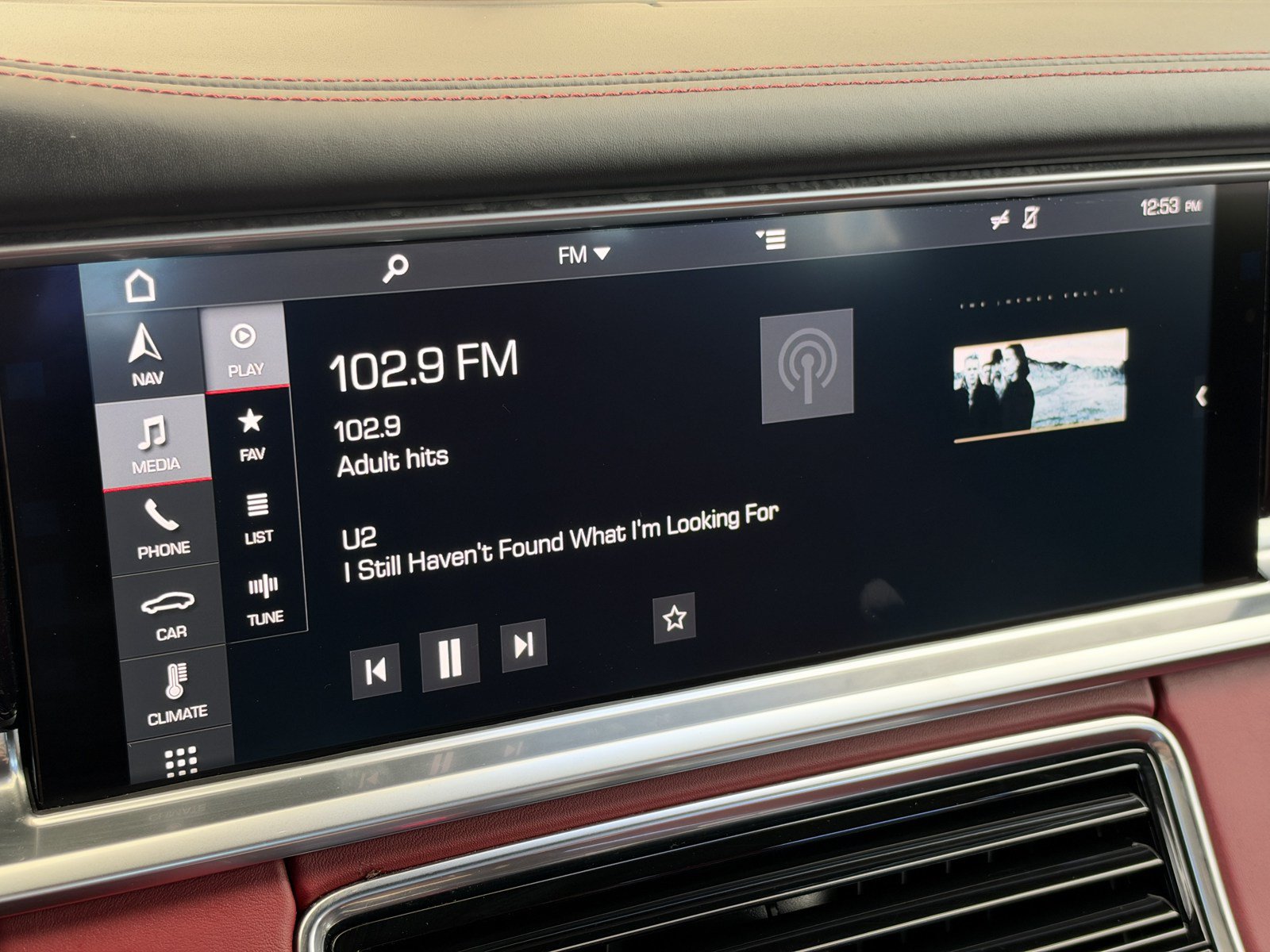Used 2018 Porsche Panamera 4 AWD/4WD image 22
