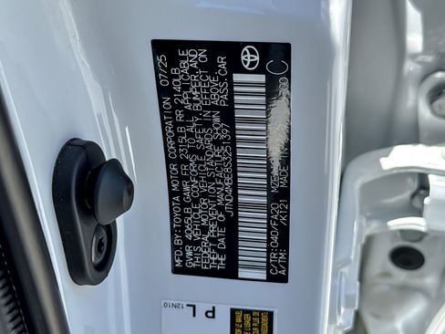 Certified 2025 Toyota Corolla SE FWD image 27