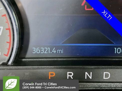 Used 2024 Ford Explorer XLT AWD/4WD image 2