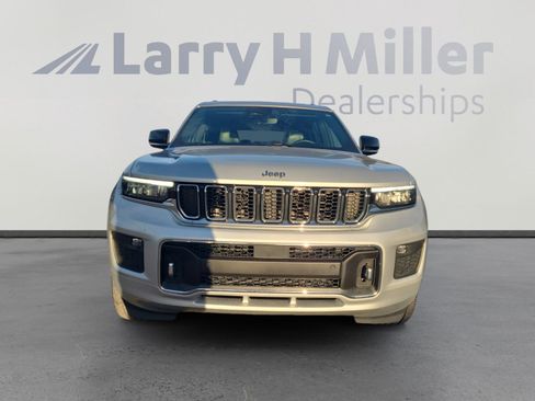 Used 2021 Jeep Grand Cherokee L Overland w/ MOPAR Finishing Package image 8