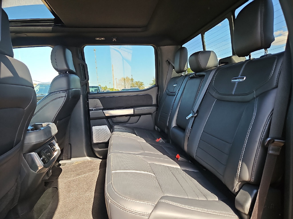 Used 2025 Ford F250 Platinum w/ FX4 Off-Road Package AWD/4WD image 18