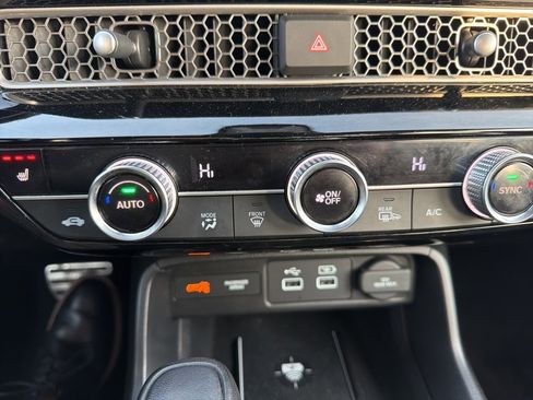 Used 2022 Honda Civic Sport Touring image 10