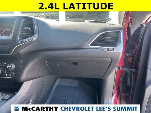 Used 2019 Jeep Cherokee Latitude w/ Popular Appearance Group image 47