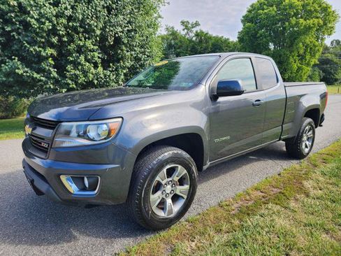 Used 2016 Chevrolet Colorado Z71 AWD/4WD image 2