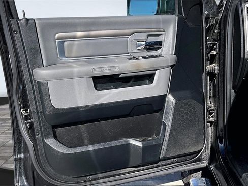 Used 2017 RAM 1500 Big Horn image 25