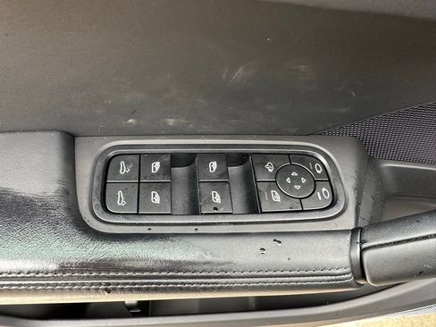 Certified 2025 Porsche Cayenne GTS AWD/4WD image 18