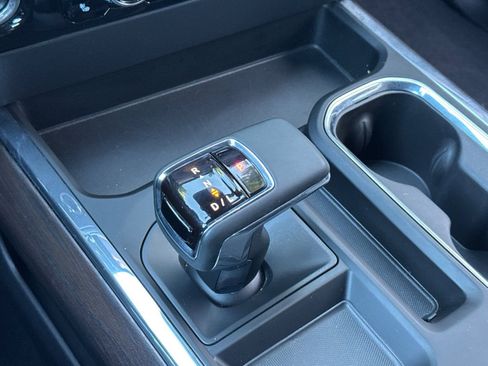 Used 2023 GMC Sierra 1500 SLT w/ SLT Premium Package image 21