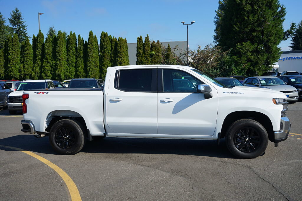 Used 2022 Chevrolet Silverado 1500 LT AWD/4WD image 4