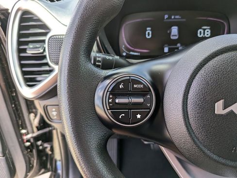 Certified 2023 Kia Soul LX w/ LX Technology Package FWD image 28