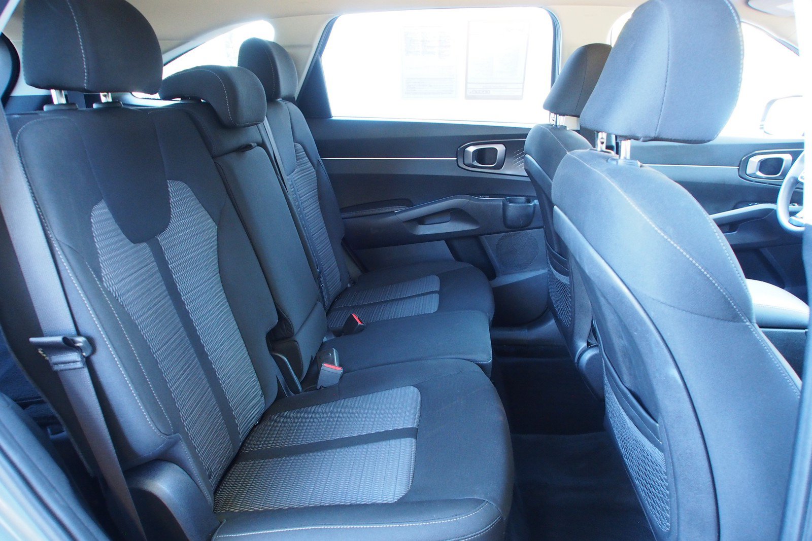 Used 2022 Kia Sorento LX FWD image 13